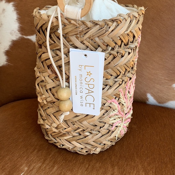 L*Space Lyla Bag NWT - NEW, NEVER USED w/ TAGS - Picture 5 of 8